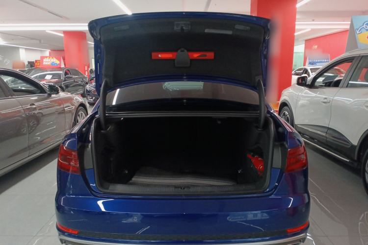 Used Audi A4L 2019 40 TFSI Fashion Edition China VI Emission Standard