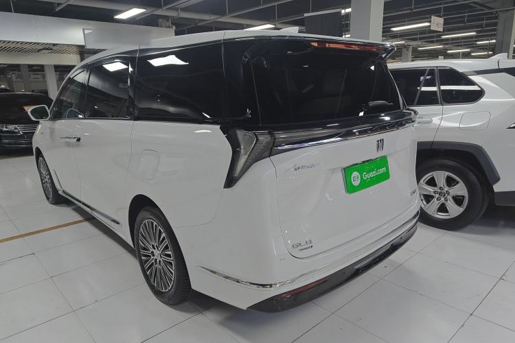 Used Buick GL8 New Energy 2024 Lu Zun Luxury Edition 6-Seater Rear Left 45 Deg