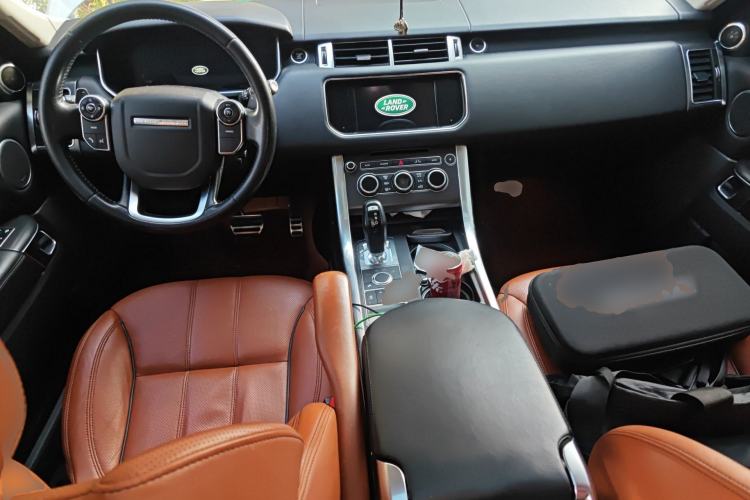 Used Land Rover Range Sport 2016 3.0 SC V6 HSE DYNAMIC Center Console
