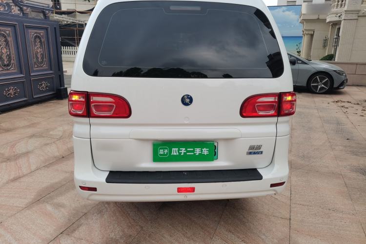 Used FORTHING Lingzhi M5 2022 Standard Version Base Model 7 Seats Rear