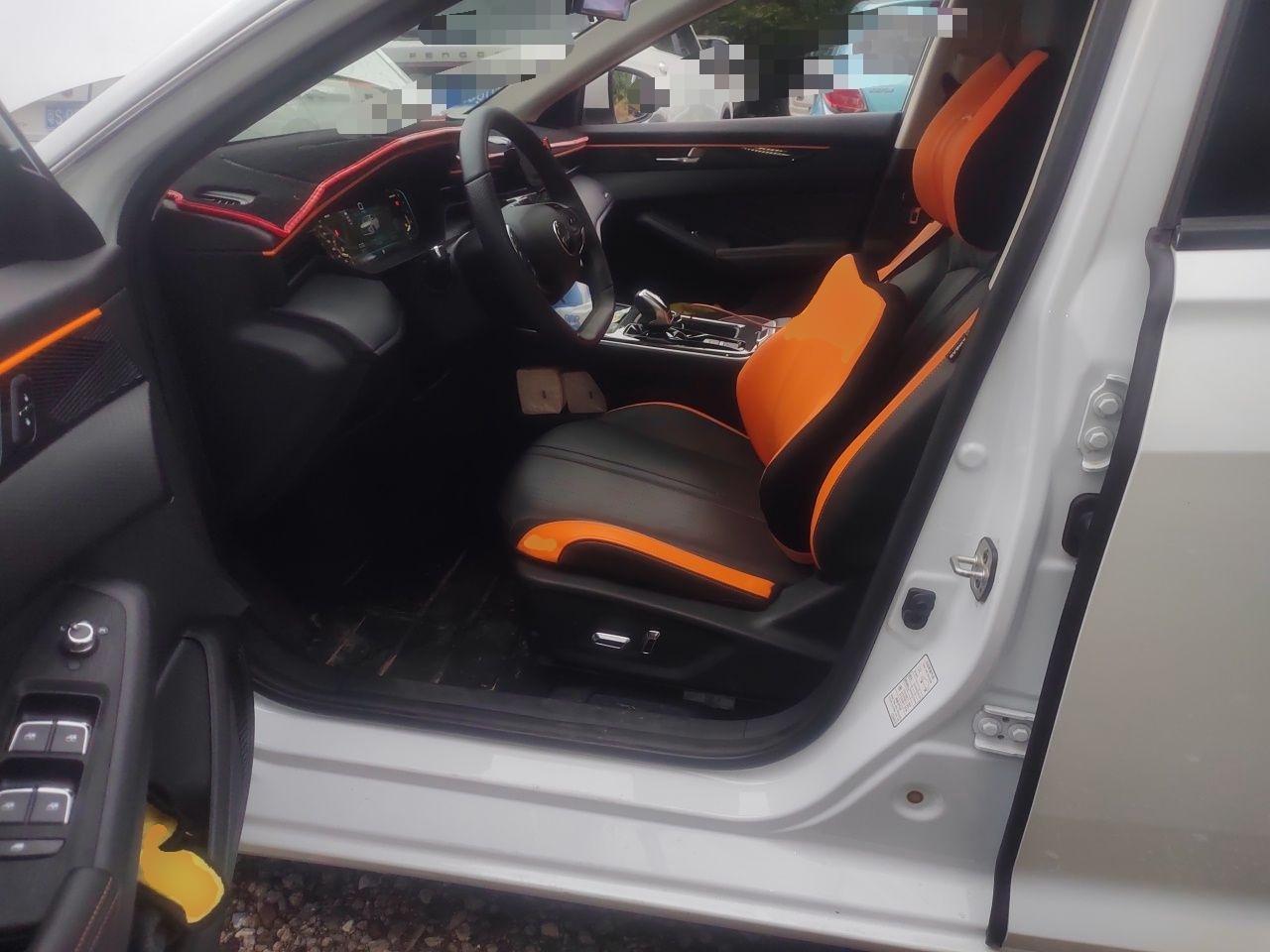 Dongfeng Aeolus Yixuan MAX 2023 1.5T Ultra-Stylish Trendsetting Dad Edition — снимка 15