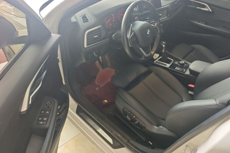 Used BMW 1 Series 2017 118i Sport Edition Driver Seat