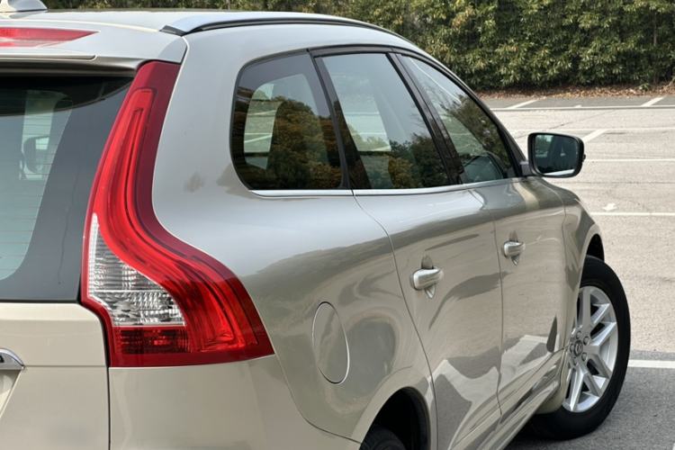 Used Volvo XC60 2017 T5 Smart Upgrade Edition