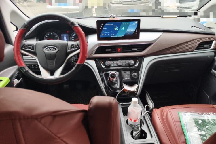 Used JAC Refine M3 2022 1.5T 7-Seater Standard Edition
