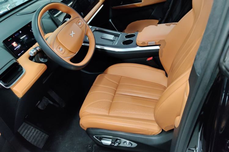 Used XPeng G9 2025 625 Long-Range Max Left Front Seat