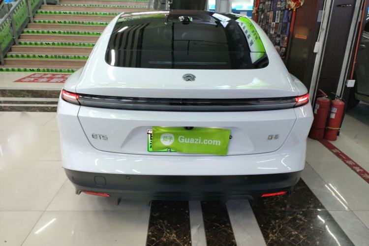 Used Nio ET5 2024 75 kWh Rear