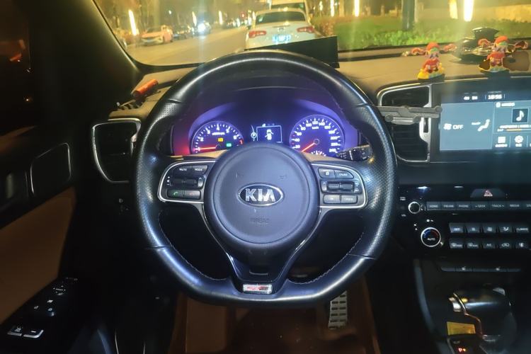 Used Kia KX5 2017 1.6T Automatic Two-Wheel Drive 15th Anniversary Special Edition DLX
