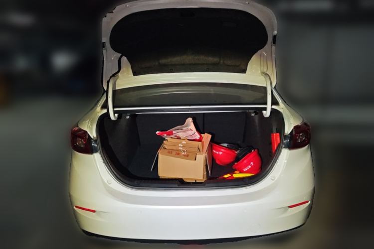 Used Mazda Mazda 3 Axela 2019 Cloud-Controlled Sedan 1.5L Automatic Luxury Model China VI Standard
