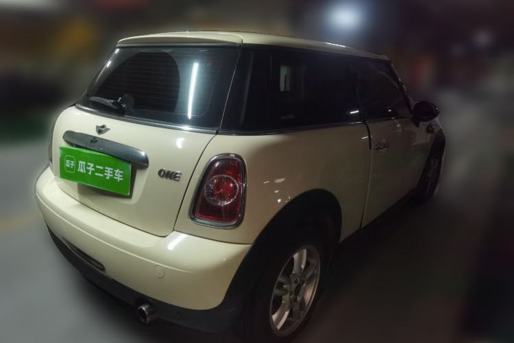 Used MINI 2013 1.6L ONE Limited Edition Third Version Rear Right 45 Deg