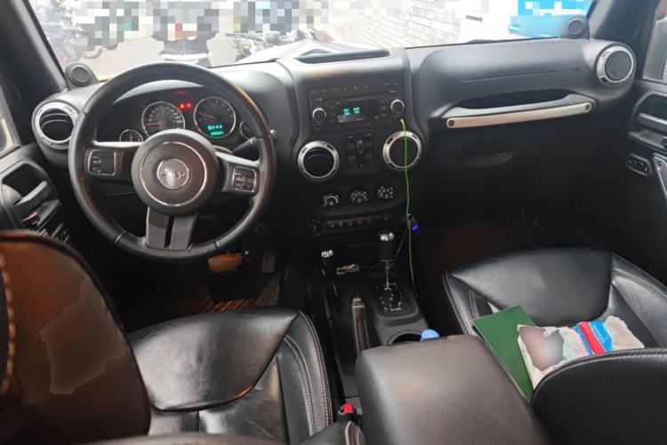 Used Jeep Wrangler 2013 3.6L Sahara Four-Door Edition
