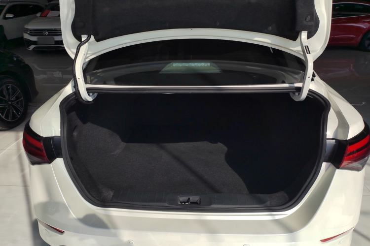 Used Nissan Sylphy 2021 1.6L XL CVT Enjoyment Edition Trunk