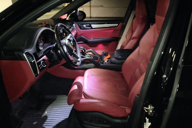 Used Porsche Cayenne 2023 Cayenne S 2.9T Platinum Edition Left Front Seat