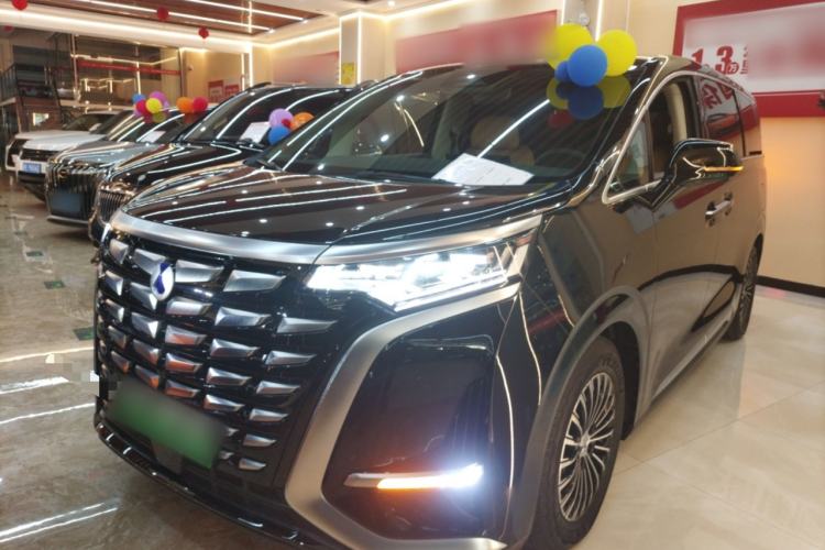 Used Denza D9 2023 DM-i 965 Luxury Model