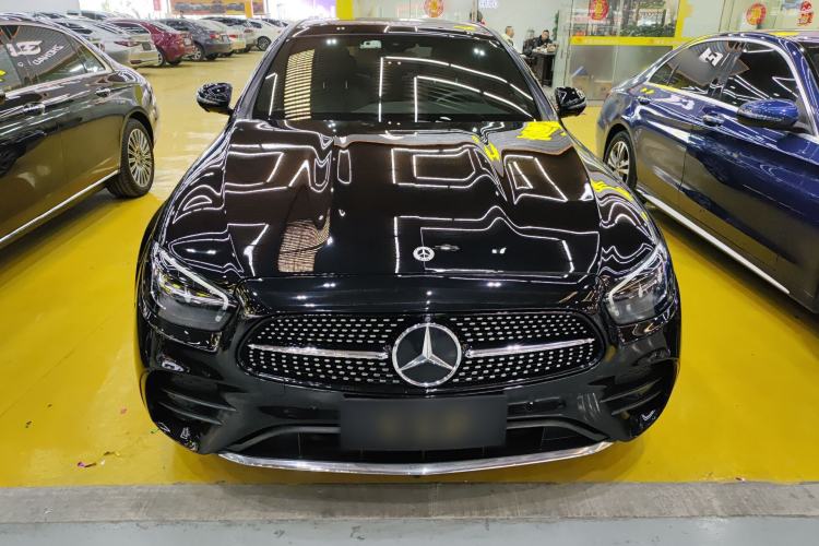 Used Mercedes-Benz E-Class 2022 Revised Version E 300 L Sporty and Stylish Edition
