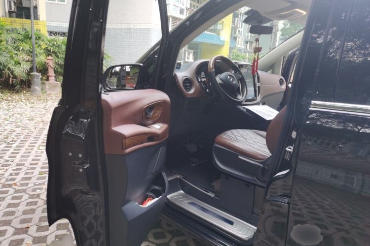 Used Mercedes-Benz Vito 2020 2.0T Elite Version 7 Seats
