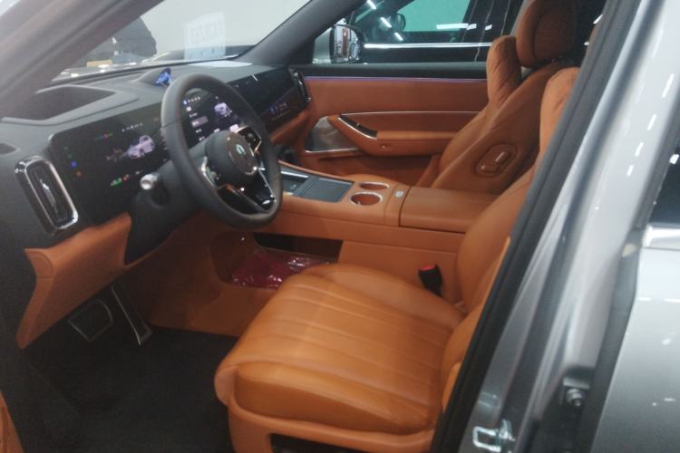 Used Hima AITO M8 2025 Extended-Range Max+ Version 53.4 kWh 5-Seater Edition