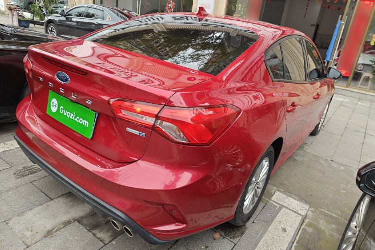 Used Ford Focus 2020 Sedan EcoBoost 180 Automatic Trend Edition Rear Right 45 Deg