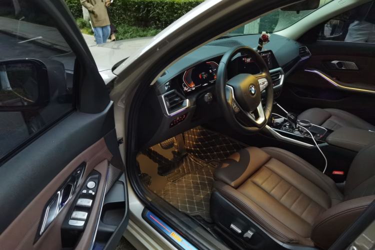 Used BMW 3 Series 2020 325Li First Edition Driver Seat