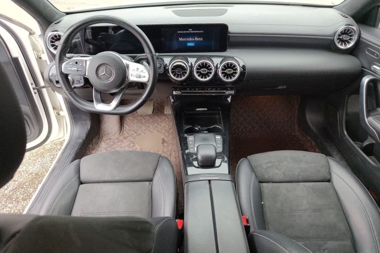 Used Mercedes-Benz A-Class 2021 A 200 L Sport Sedan Fashion Model
