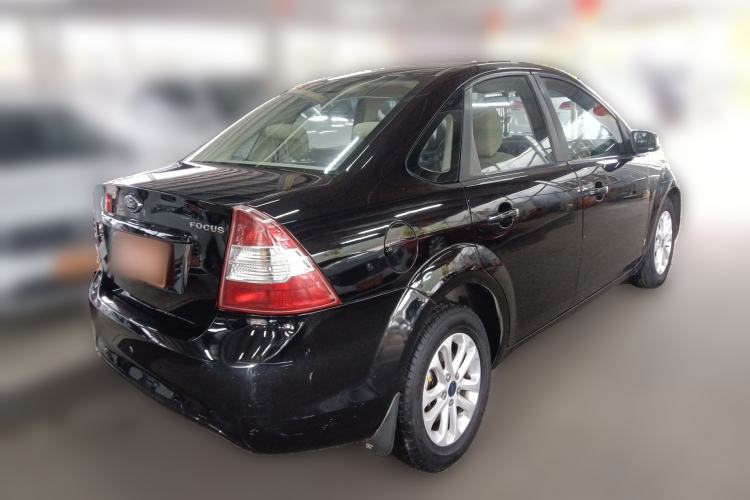 Used Ford Focus 2013 Sedan Classic 1.8L Automatic Base Model Rear Right 45 Deg