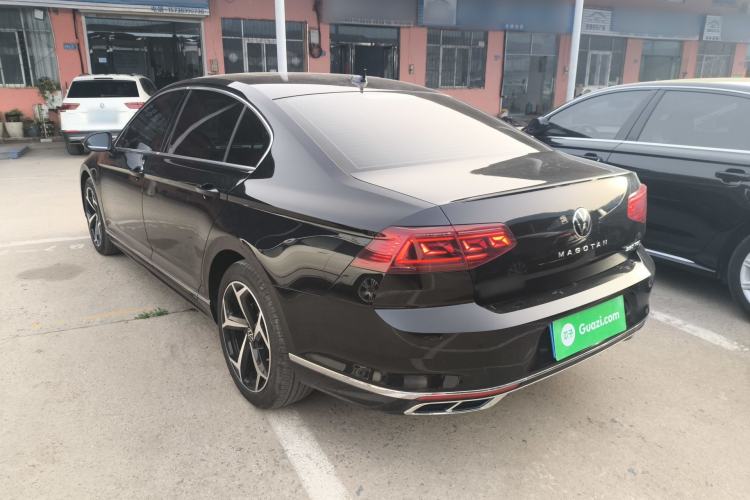 Used Volkswagen Magotan 2025 Zhongxiang Version 330TSI DSG Luxury Edition Rear Left 45 Deg