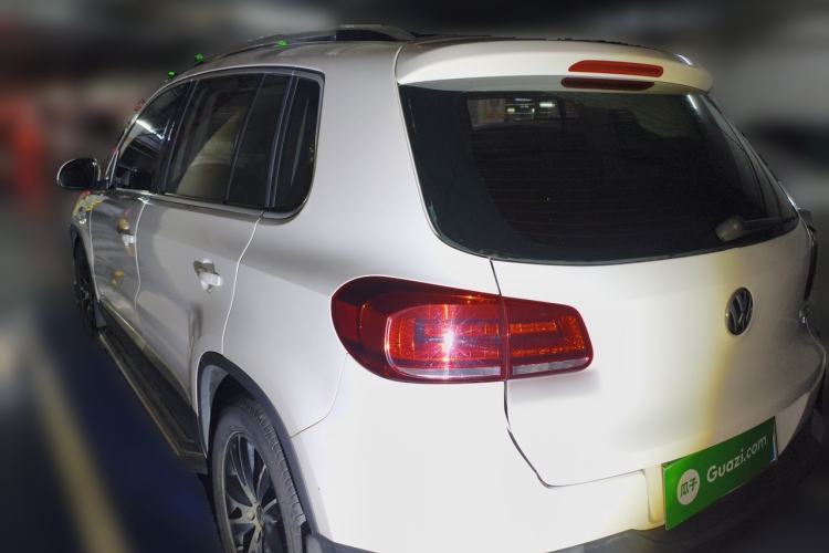 Used Volkswagen Tiguan 2015 1.8TSI Automatic All-Wheel-Drive Luxury Model
