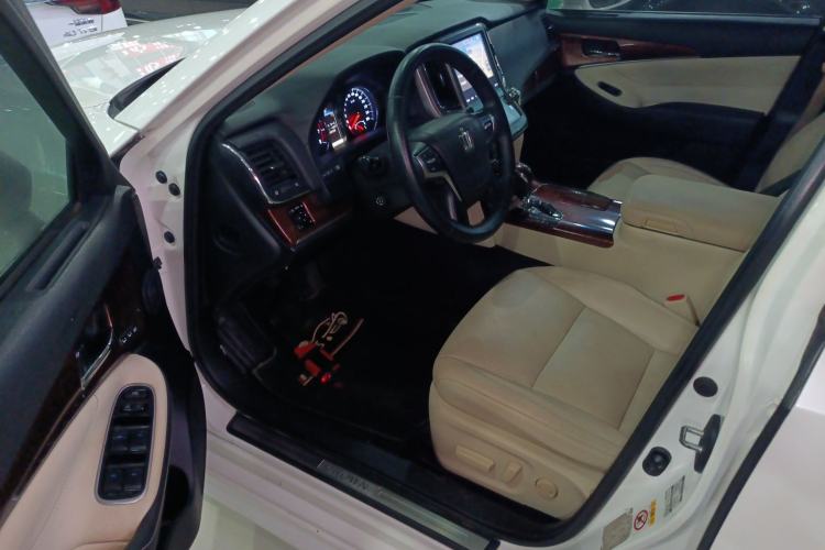 Used Toyota Crown 2015 2.5L Elite Edition Driver Seat