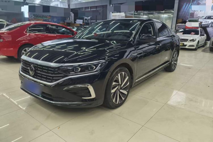 Used Volkswagen Passat 2023 Facelift 330TSI Luxury Edition