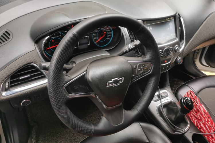 Used Chevrolet Cruze 2015 1.5L Manual Elite Edition Steering Wheel