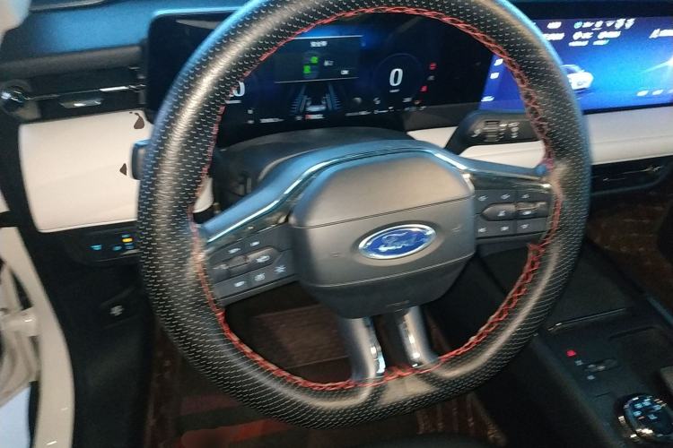 Used Ford EVOS 2022 EcoBoost 245 Style Edition Steering Wheel