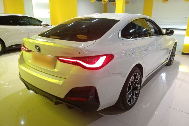 Used BMW i4 2023 eDrive35
