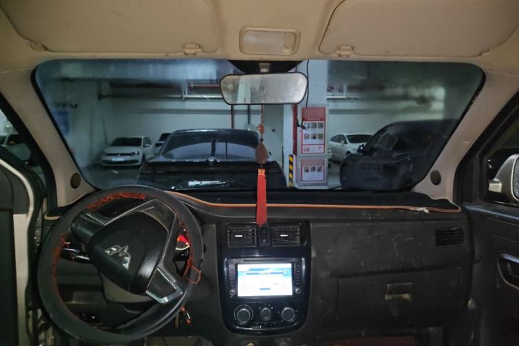 Used Wuling Rongguang V 2015 1.5L Standard Version