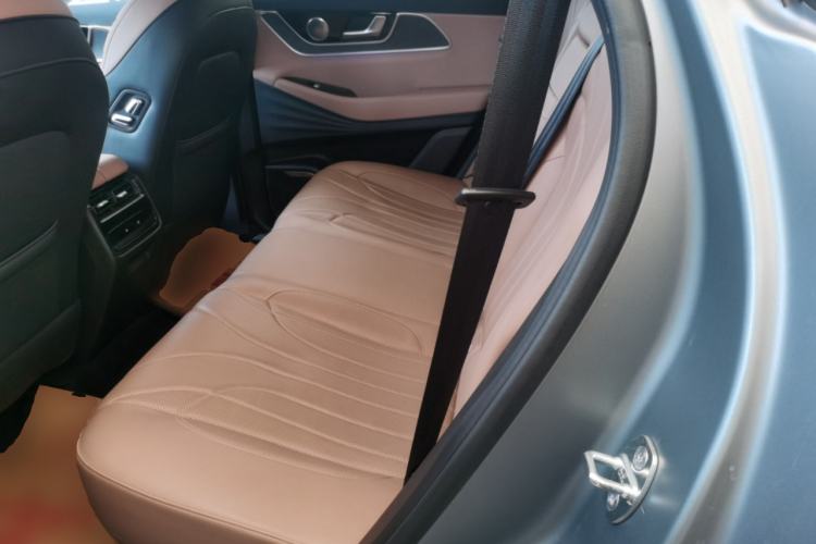 Used Chery Tiggo 8 L 2024 2.0T Two-Wheel Drive Prestige Version 5 Seats
