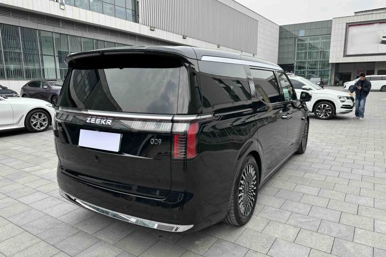 Used Zeekr 009 2024 7-Seater Walk-Through Version Four-Wheel Drive 108 kWh Exterior 6