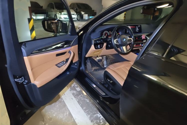 Used BMW 5 Series 2019 530Li Leading Model M Sport Package
