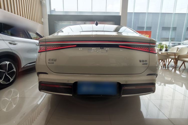 Used BYD Seal 07 DM-i 2025 DM-i 1.5T 125km Flagship Model Exterior 4