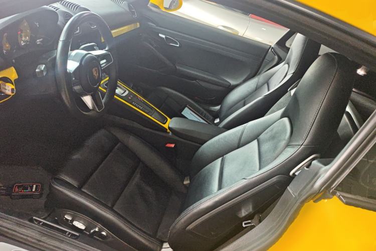 Used Porsche 718 2016 Cayman 2.0T
