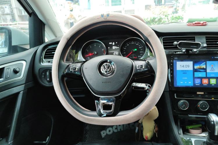 Used Volkswagen Golf 2018 1.6L Automatic Fashion Model
