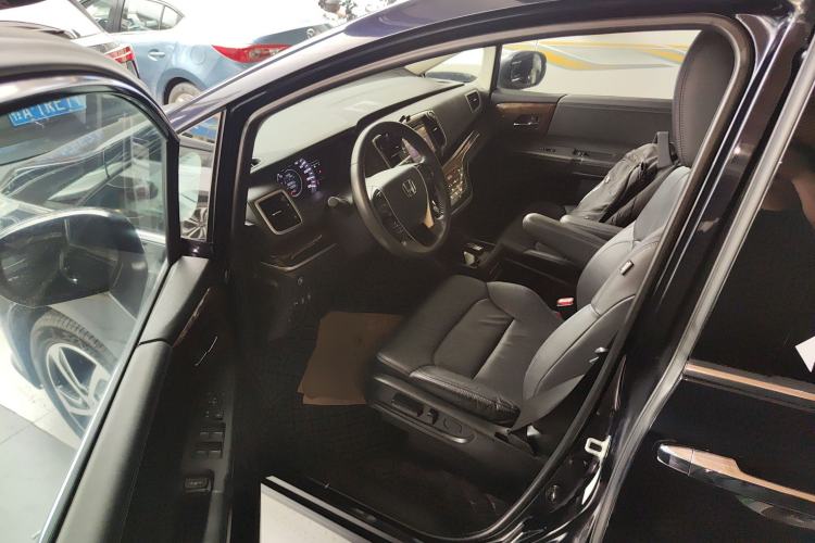 Used Honda Odyssey 2017 2.4L Smart Edition Driver Seat