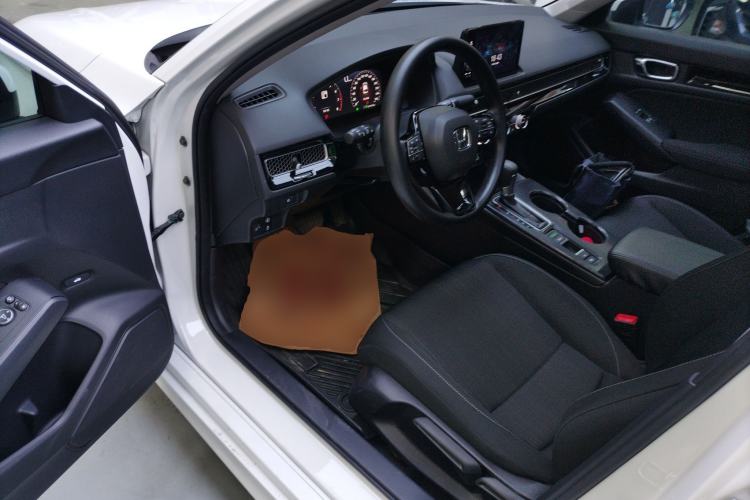 Used Honda Civic 2023 240TURBO CVT Dynamic · Center Stage Special Edition