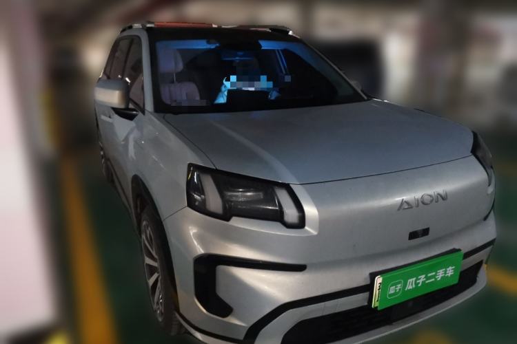 Used AION V 2024 Aion Tyrannosaurus 650 Smart Premium Edition Front Right 45 Deg