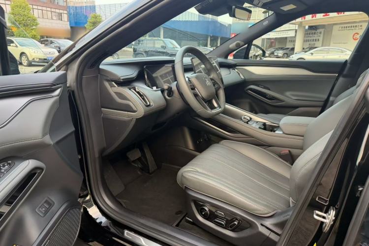 Used BYD Song L EV 2025 Intelligent Driving Version 662 km LiDAR Excellence Edition Interior 3