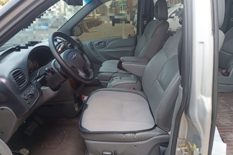 Used Chrysler Grand Voyager  Left Front Seat