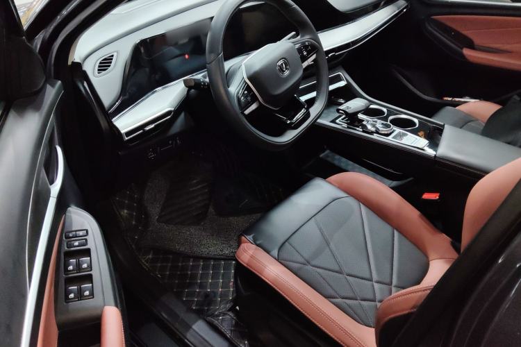 Used Changan Eado 2024 PLUS Blue Whale NE 1.4T GDI DCT High-Energy Edition