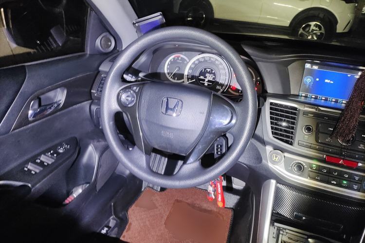 Used Honda Accord 2015 2.0L LX Comfort Edition
