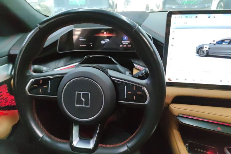 Used Zeekr 001 2022 Long-Range Dual-Motor WE Edition Center Console