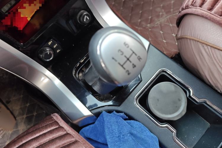 Used Leopaard Q6 2015 2.4L Manual 4x4 Excellence Edition
