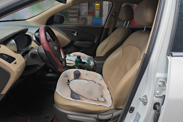 Used Hyundai ix35 2013 2.0L Automatic Two-Wheel Drive Smart GLS China IV Standard