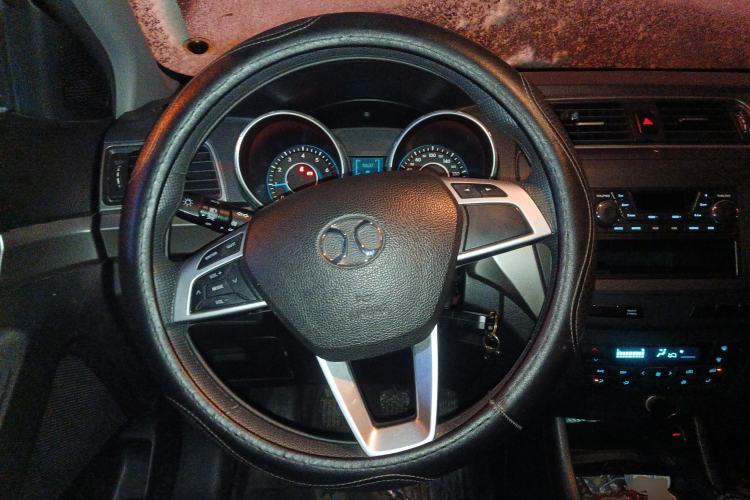 Used BAIC Senova X65 2015 2.0T manual Comfort trim level