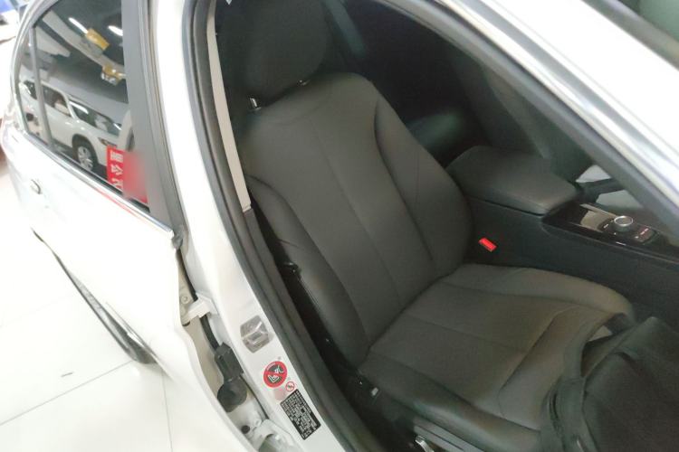 Used BMW 3 Series 2017 320Li Fashion Model
